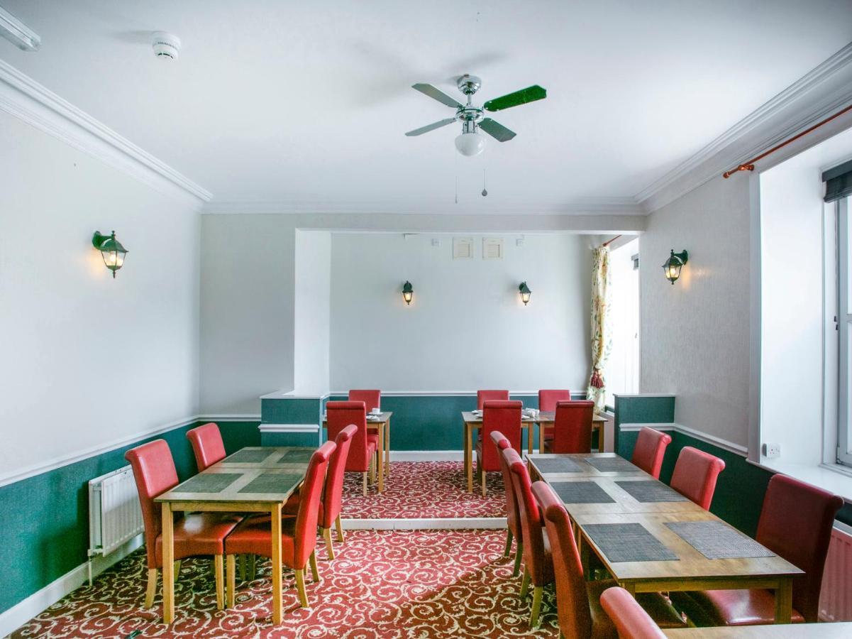 Oyo Lochinvar Hotel Glasgow Ngoại thất bức ảnh