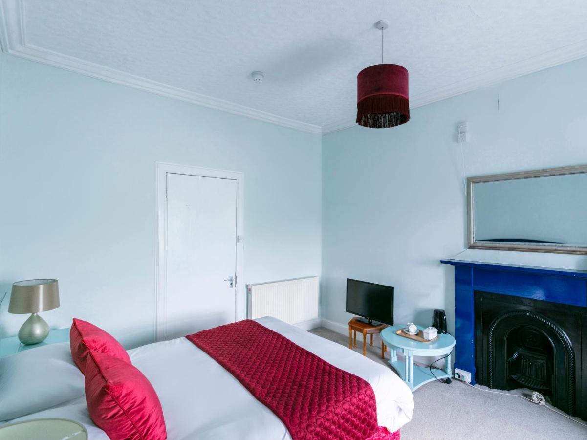 Oyo Lochinvar Hotel Glasgow Ngoại thất bức ảnh