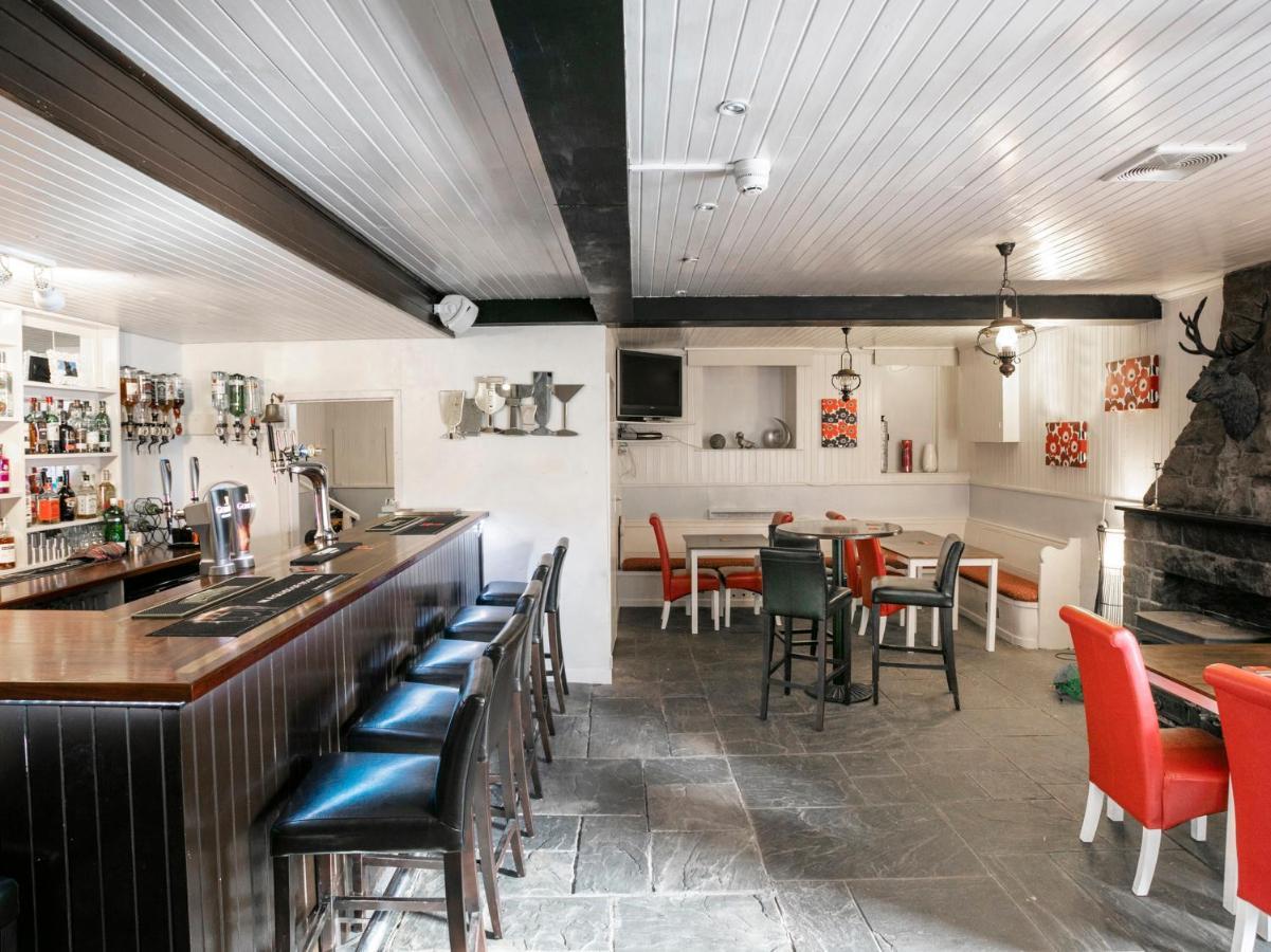 Oyo Lochinvar Hotel Glasgow Ngoại thất bức ảnh